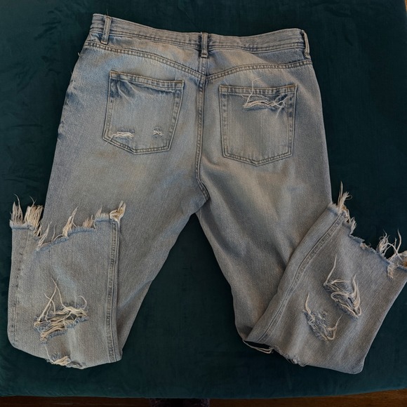 We The Free Free People distressed boyfriend jeans size 31 raw hem button fly - Picture 6 of 8